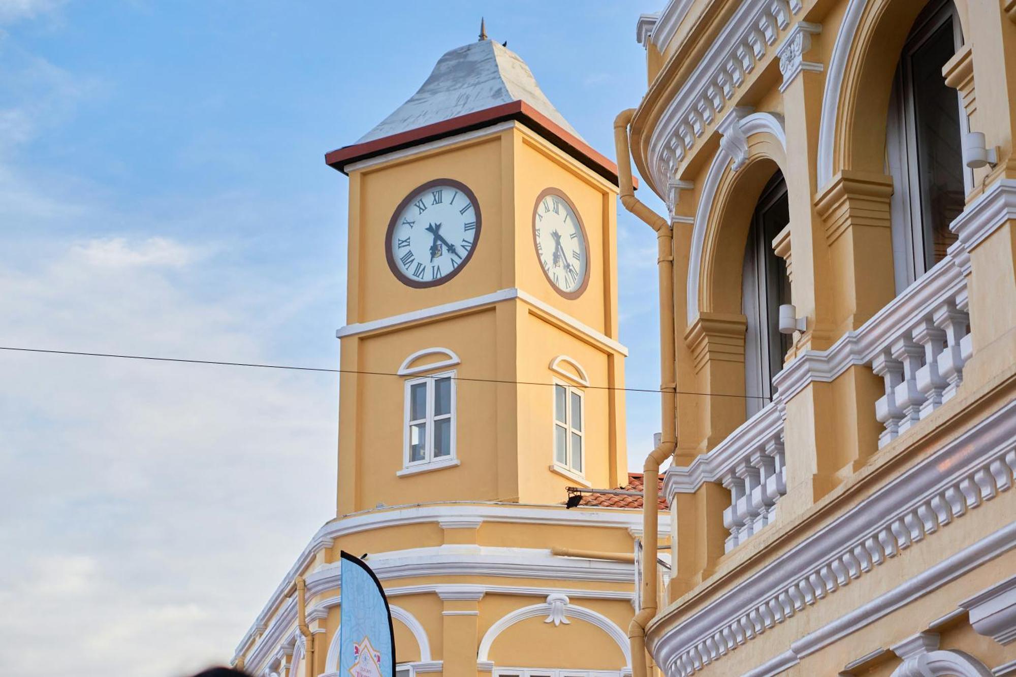 Hotel Horange Phuket Town Esterno foto