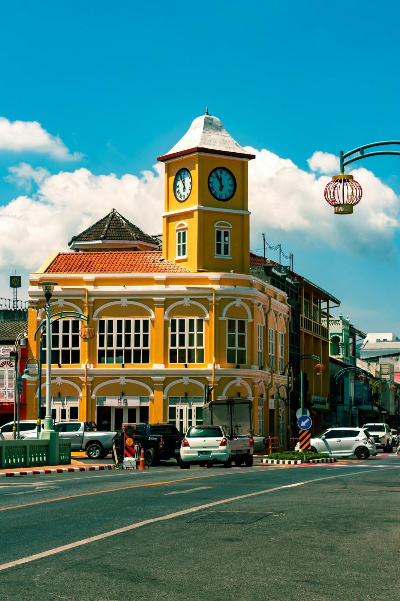 Hotel Horange Phuket Town Esterno foto