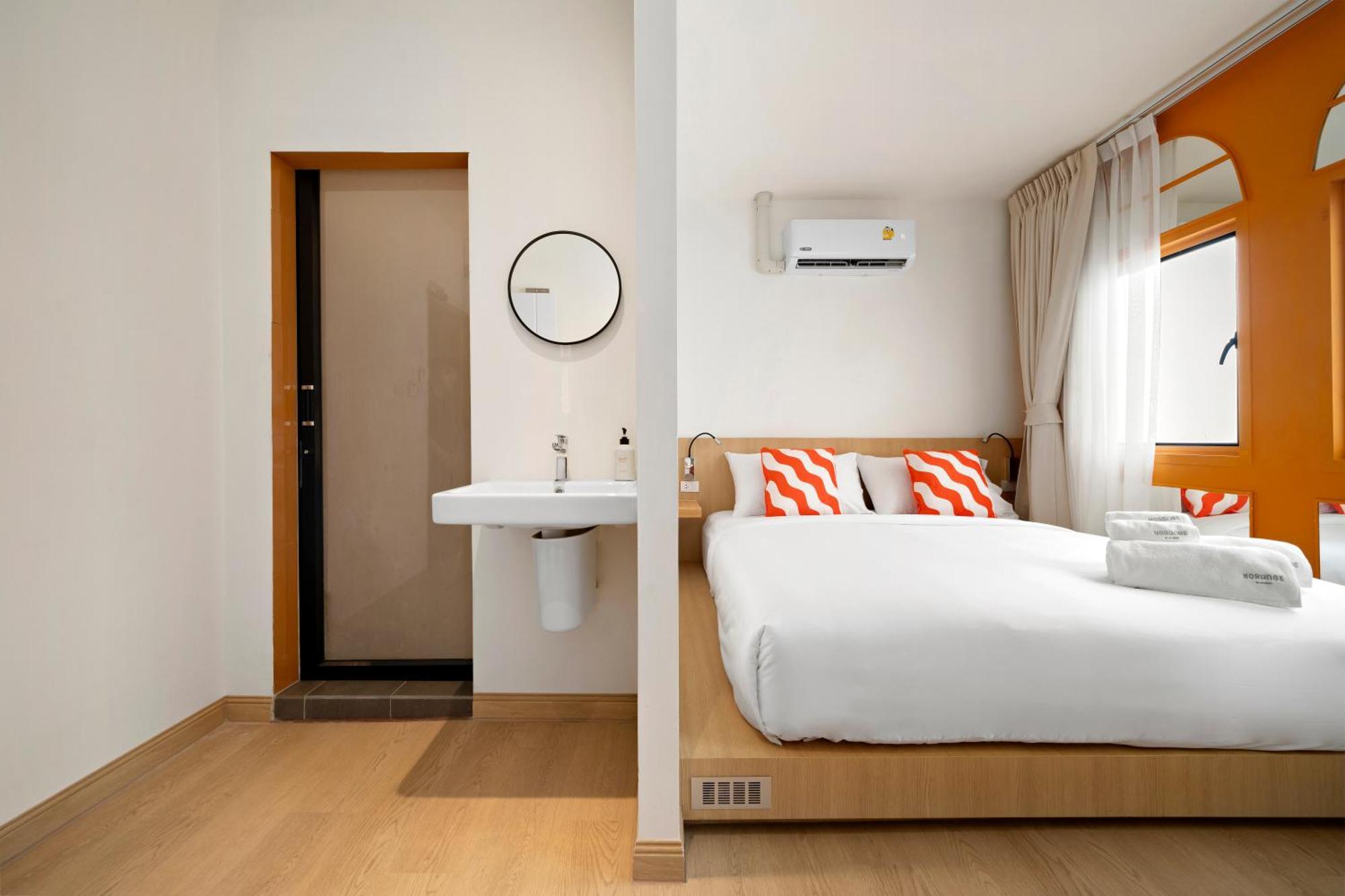 Hotel Horange Phuket Town Esterno foto