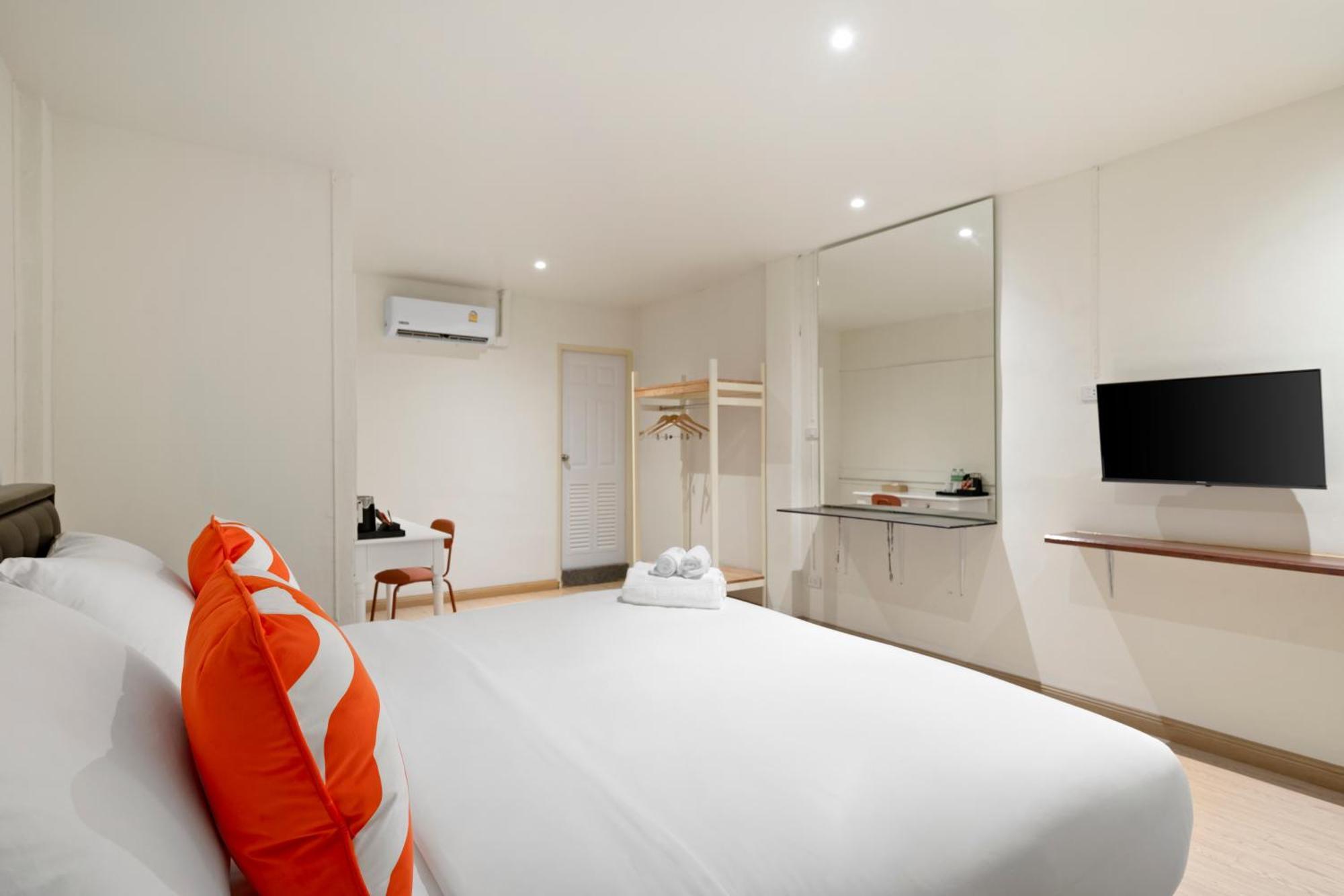 Hotel Horange Phuket Town Esterno foto